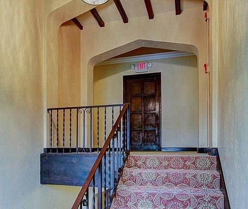 3rd image of 4907 Davenport St APT 10
