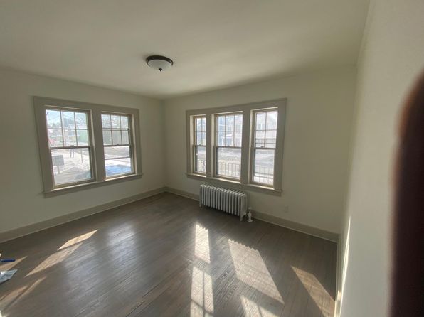 136 Glen Ave #101