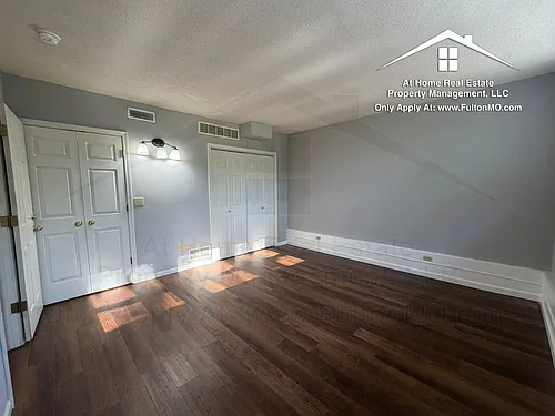 808 Center St Photo 1