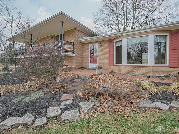 3rd image of 255 S Bird Rd