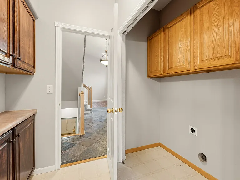 2313 Timber Creek Dr — Photo 15