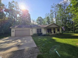 9966 Skytrails Cir, Mancelona, MI 49659