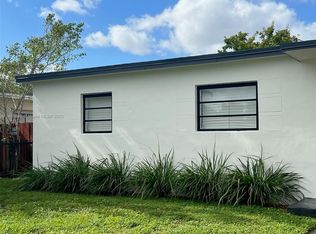 15720 NE 14th Ct, North Miami Beach, FL 33162