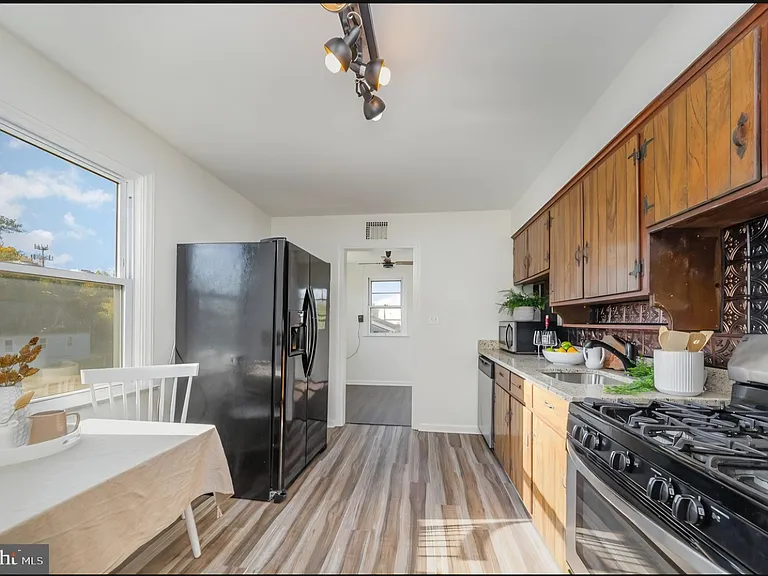 1239 Willow Rd — Photo 23