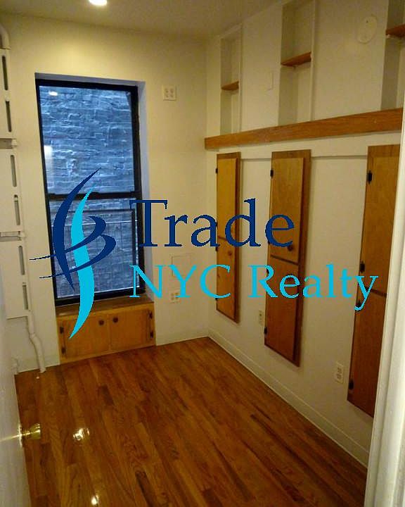 2nd image of 501 E 73rd St APT 1C