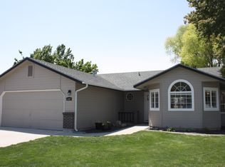 1227 E Time Zone Dr, Meridian, ID 83642