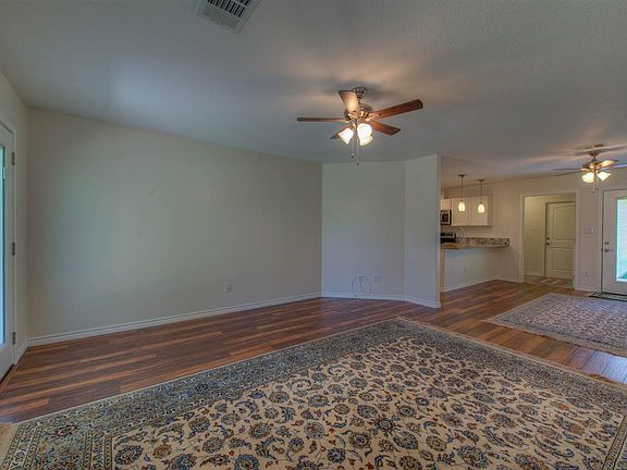 5th image of 1102 Choctaw Trl