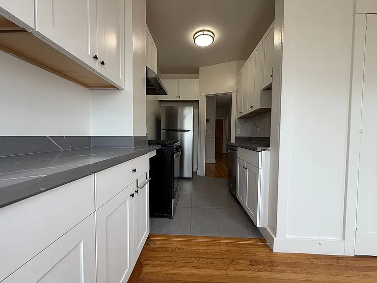 3035 Gough St — Photo 10