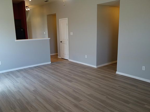 Living room picture 2