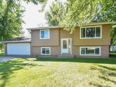 114 Crystal Ct, Montrose, MN, 55363