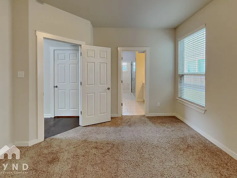 16304 Travesia Way — Photo 9