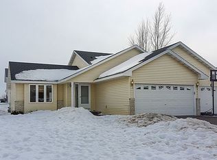 2120 Cattail Way, Hudson, WI 54016