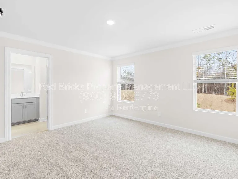 6105 Starview Ter — Photo 11
