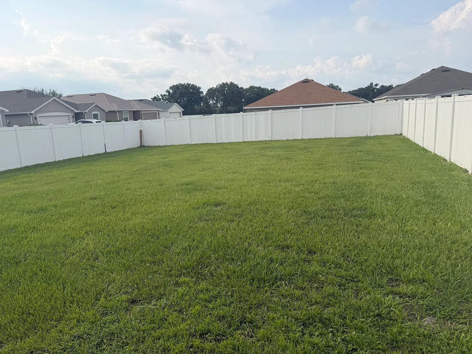 4 bed, 2.5 bath, 2062 sqft, $2,450 — Photo 4