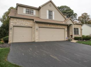 7477 Williamson Ln, Canal Winchester, OH 43110