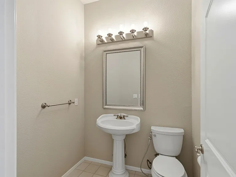 1367 Ramon Dr — Photo 20