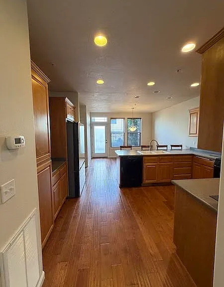 2221 Dollarhide Way — Photo 4