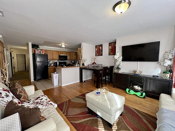 5th image of 326 N Hamlin Ave #3S