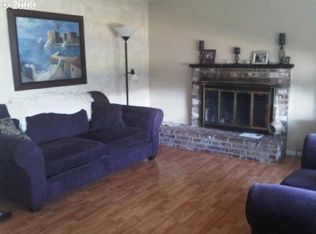 964 Lochaven Ave, Springfield, OR 97477