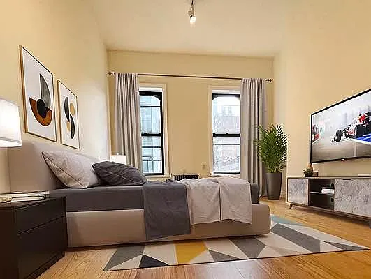 Rented by MOTION New York | media 9