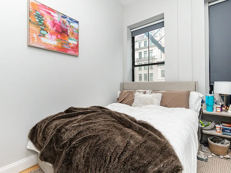 37 Temple Pl — Photo 14