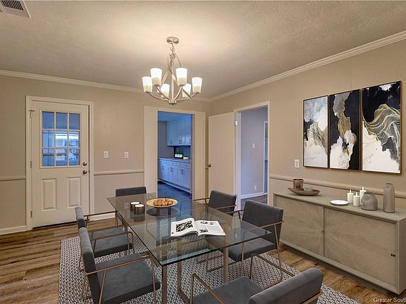 4th image of 1819 Legion St