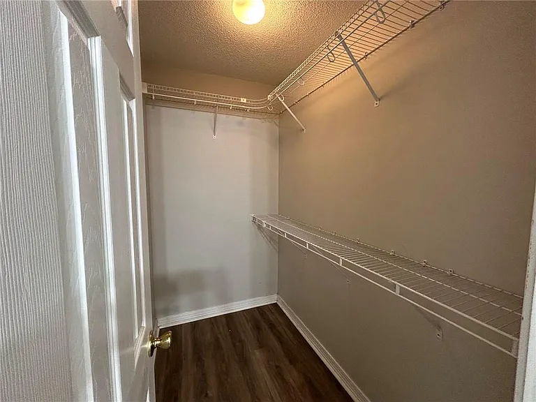 6626 Woodside Ct E — Photo 29