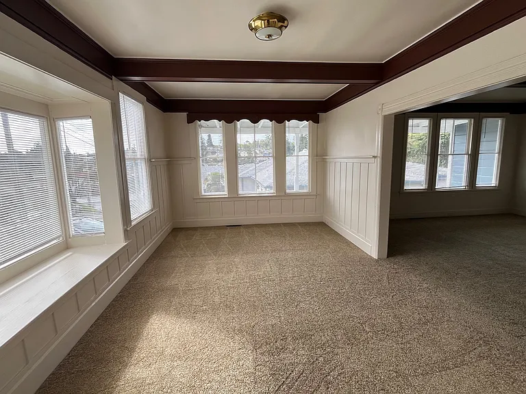 3424 Middleton Ave — Photo 3