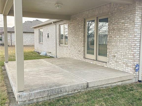 5th image of 227 Hunterfield Dr