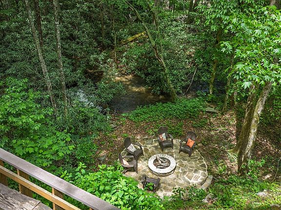 10th image of 740 Little Rock Creek Rd