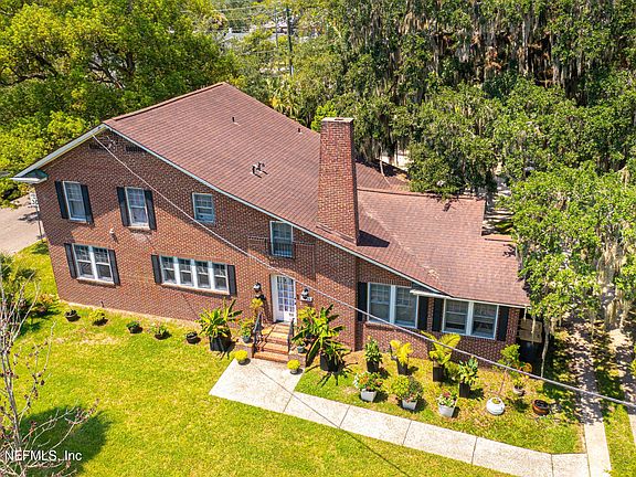 3rd image of 3643 WALSH Street