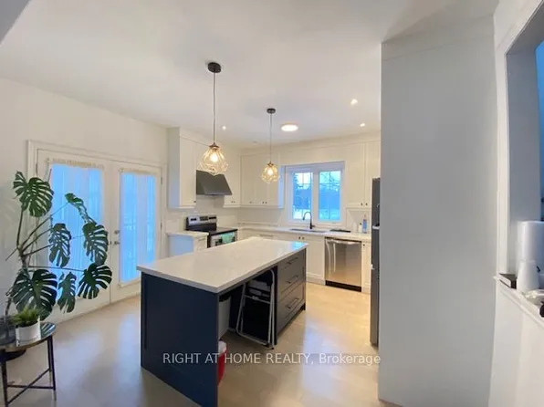 63 Farrell Ave, Toronto, ON M2R 1C7