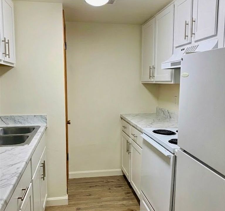 1st image of 128 Stamm Ave APT 4