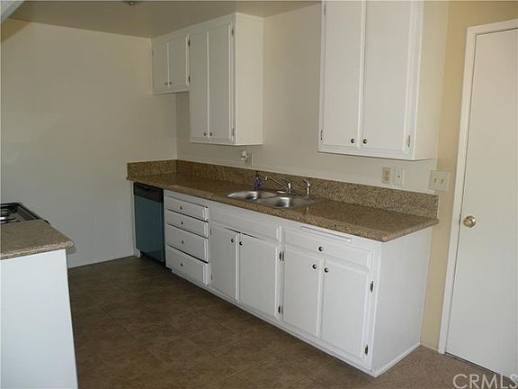 5th image of 31295 Chaney St