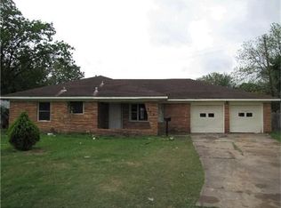 713 Robin Cir, Pasadena, TX 77502