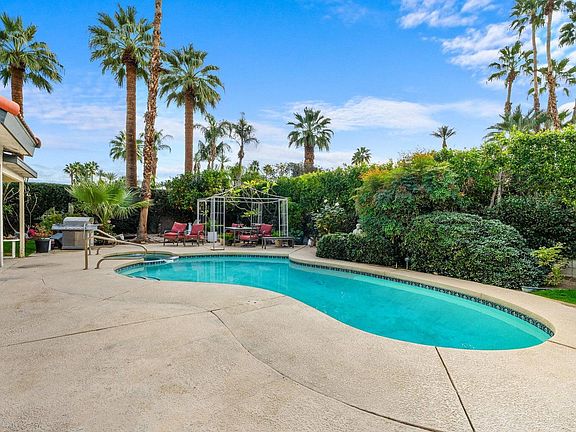 2nd image of 70451 Cobb Rd