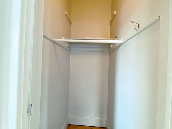 5th image of 1710 W Belmont Ave #3F