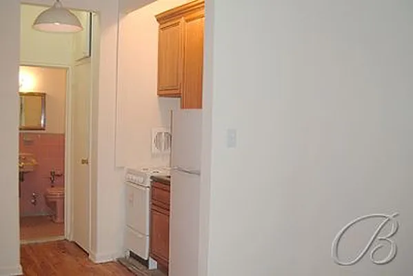 Rented by Bellmarc Realty | media 28