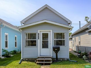 1427 Lincoln St, Blair, NE 68008