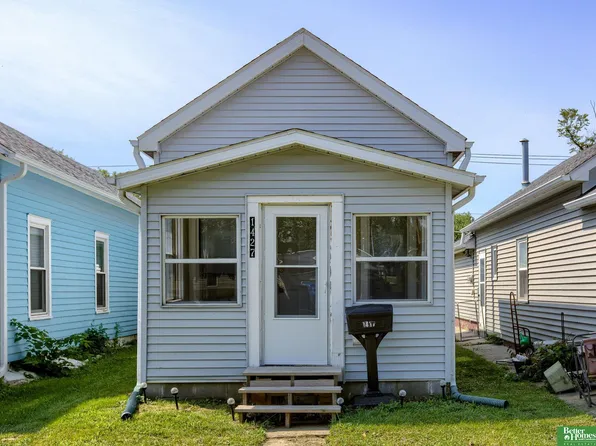 1427 Lincoln St, Blair, NE 68008