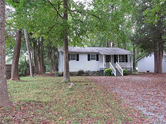 2nd image of 3706 Durham Ln