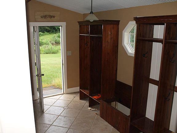 4th image of 2700 County Road 216