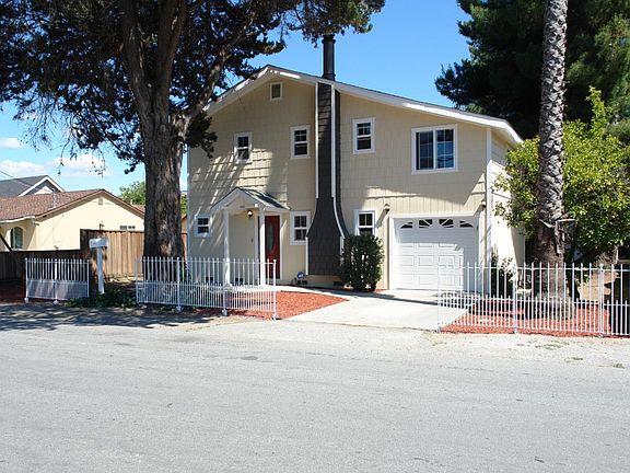 2nd image of 4050 Rose Ave
