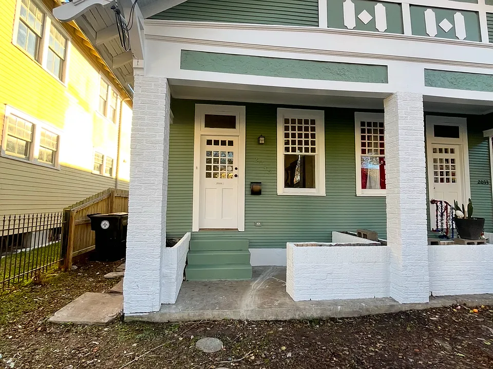 2033 Robert St #2035