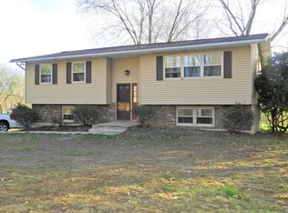 2003 Linwood Dr, Stroudsburg, PA 18360