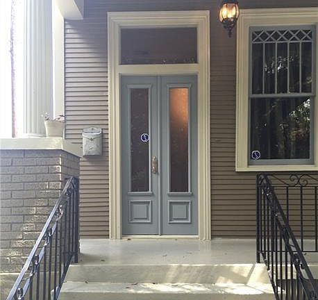 3rd image of 3939 Banks St