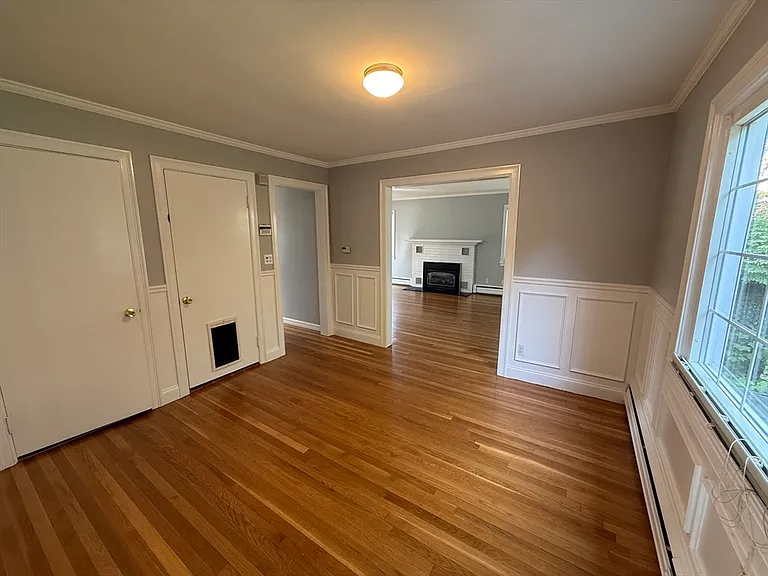 22 Arlington St — Photo 8