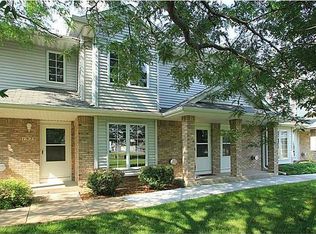 1927 Earl Rd, Iowa City, IA 52246