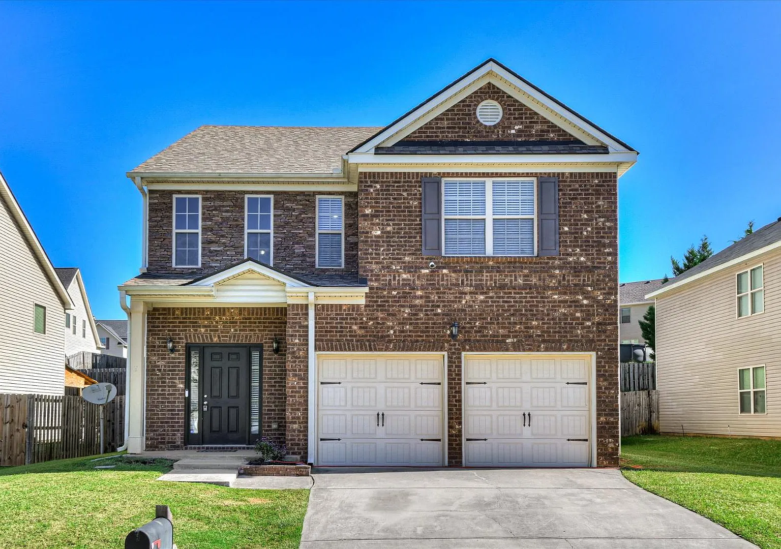 513 Lory Ln — Photo 1