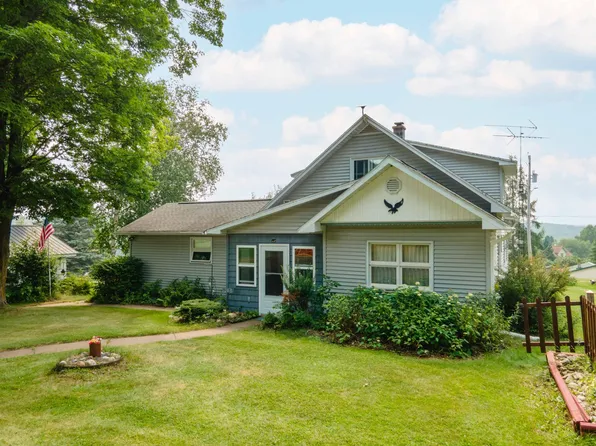 205 4th St, Alpha, MI 49902